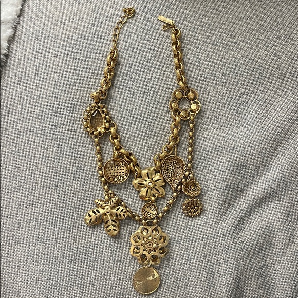 Vintage Oscar de La Renta Gold and Red Charm Necklace - Picture 6 of 7